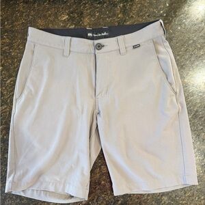 Travis Mathew Men's Light Gray Performance Flat-Front Shorts